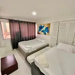 Apartamento Marina del Rey 1101